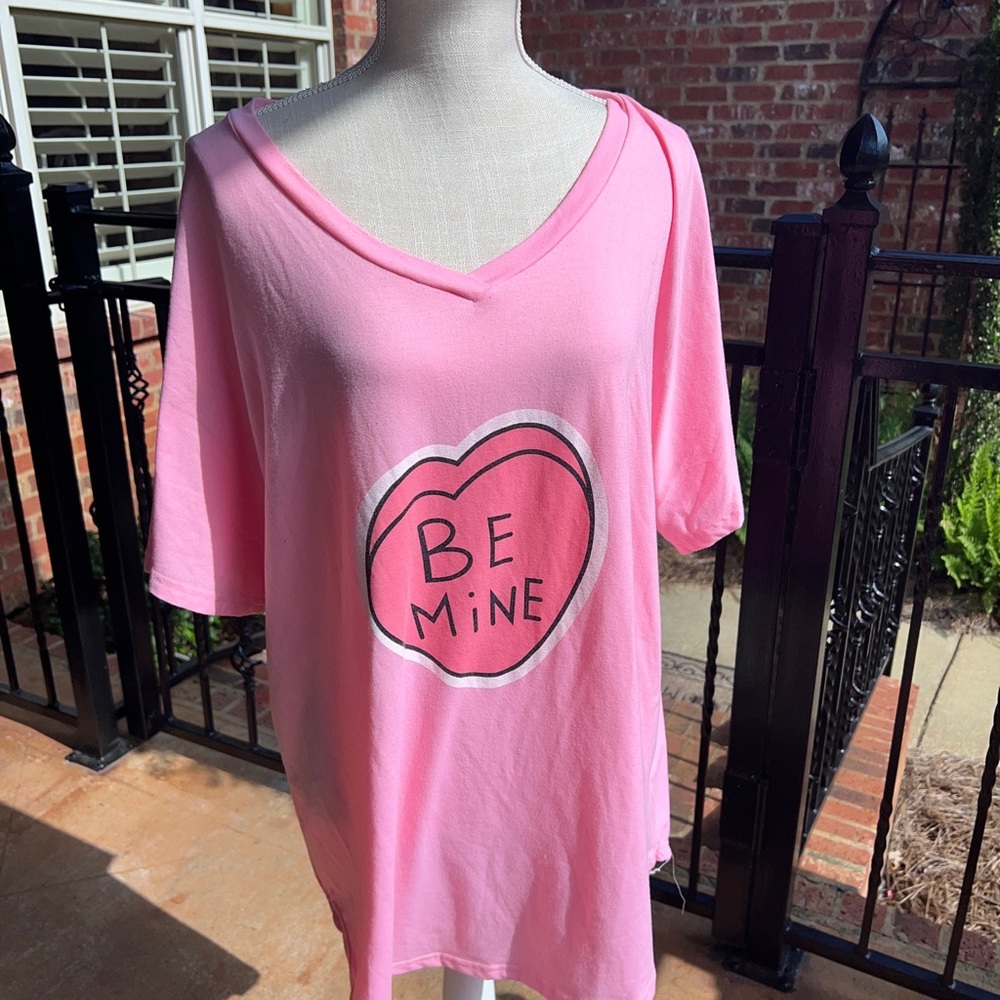 jordann Be Mine Shirt with a heart T-Shirt Valentines Day gift size 2XL pink